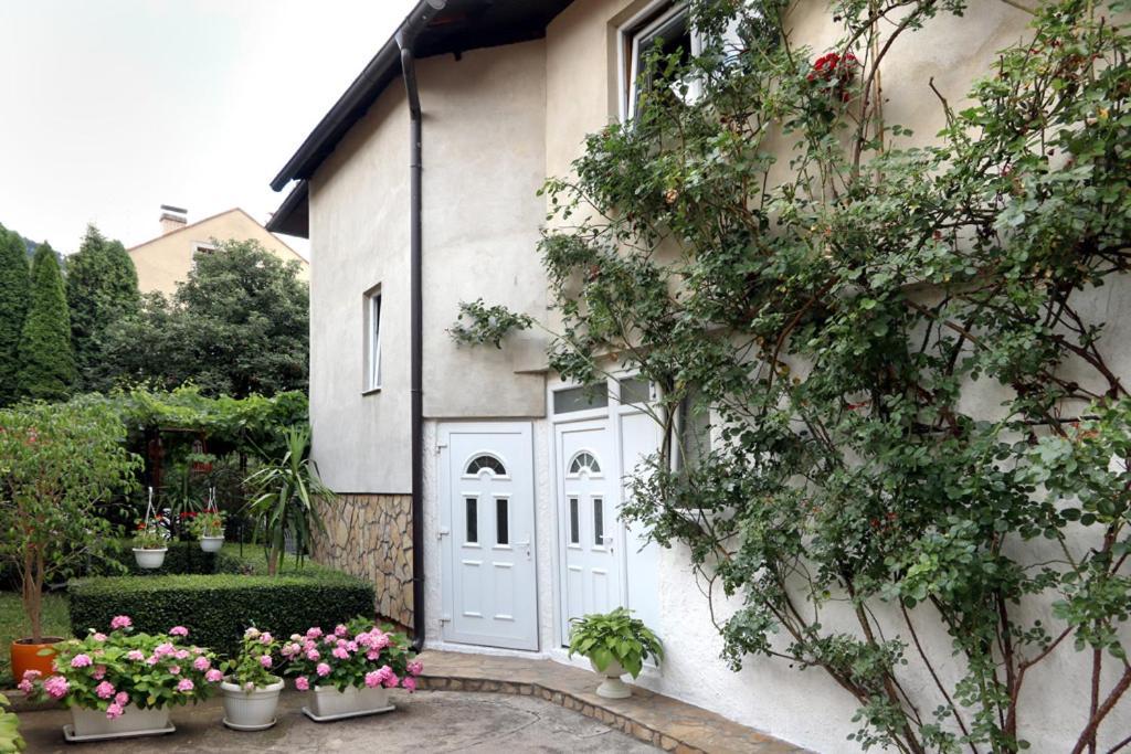 Modern&Cozy Bosnian House With Garden+Free Parking Hotel Saraievo Exterior foto
